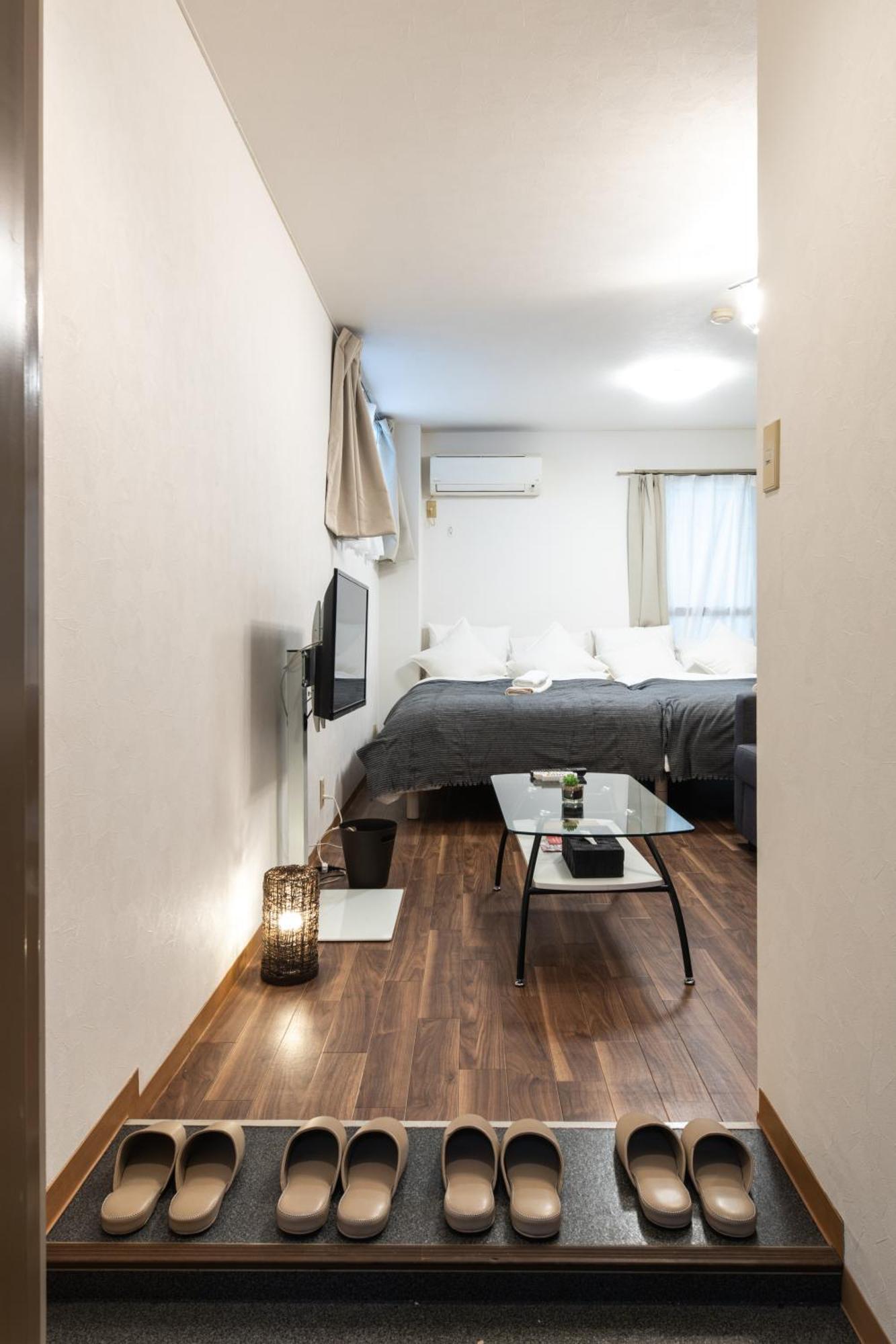 Apartment ユニオン新大阪 十三駅西中島南方駅 自転車&wifi貸出無料 *