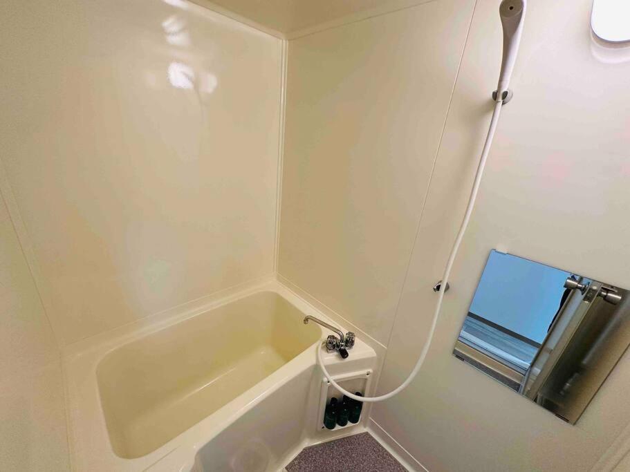 Apartamento 303黒門市場すぐ30秒!道頓堀まで徒歩8分!でんでんタウン徒歩3分!通天閣徒歩9分!観光に最高!