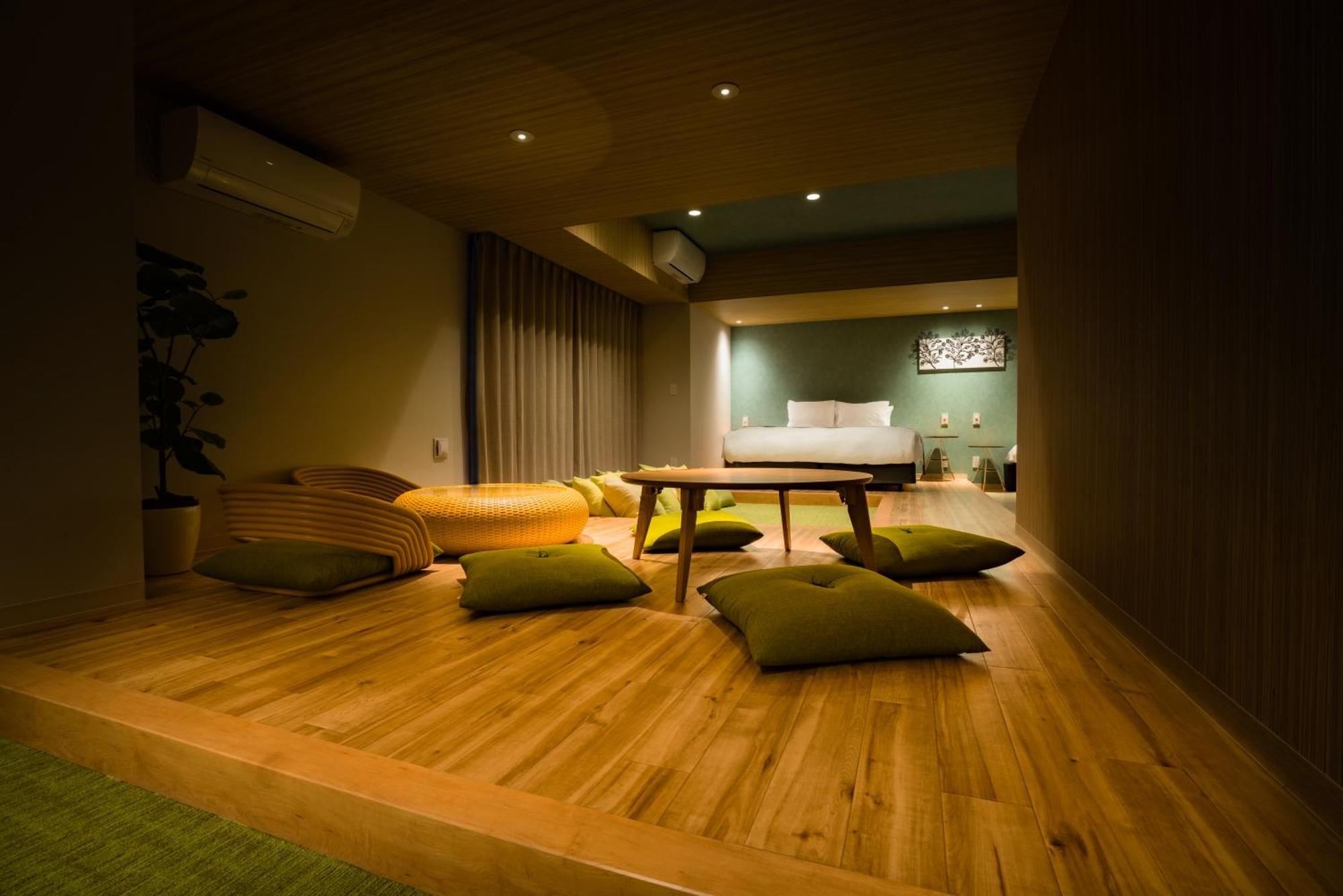 Hotel Randor Namba 4*