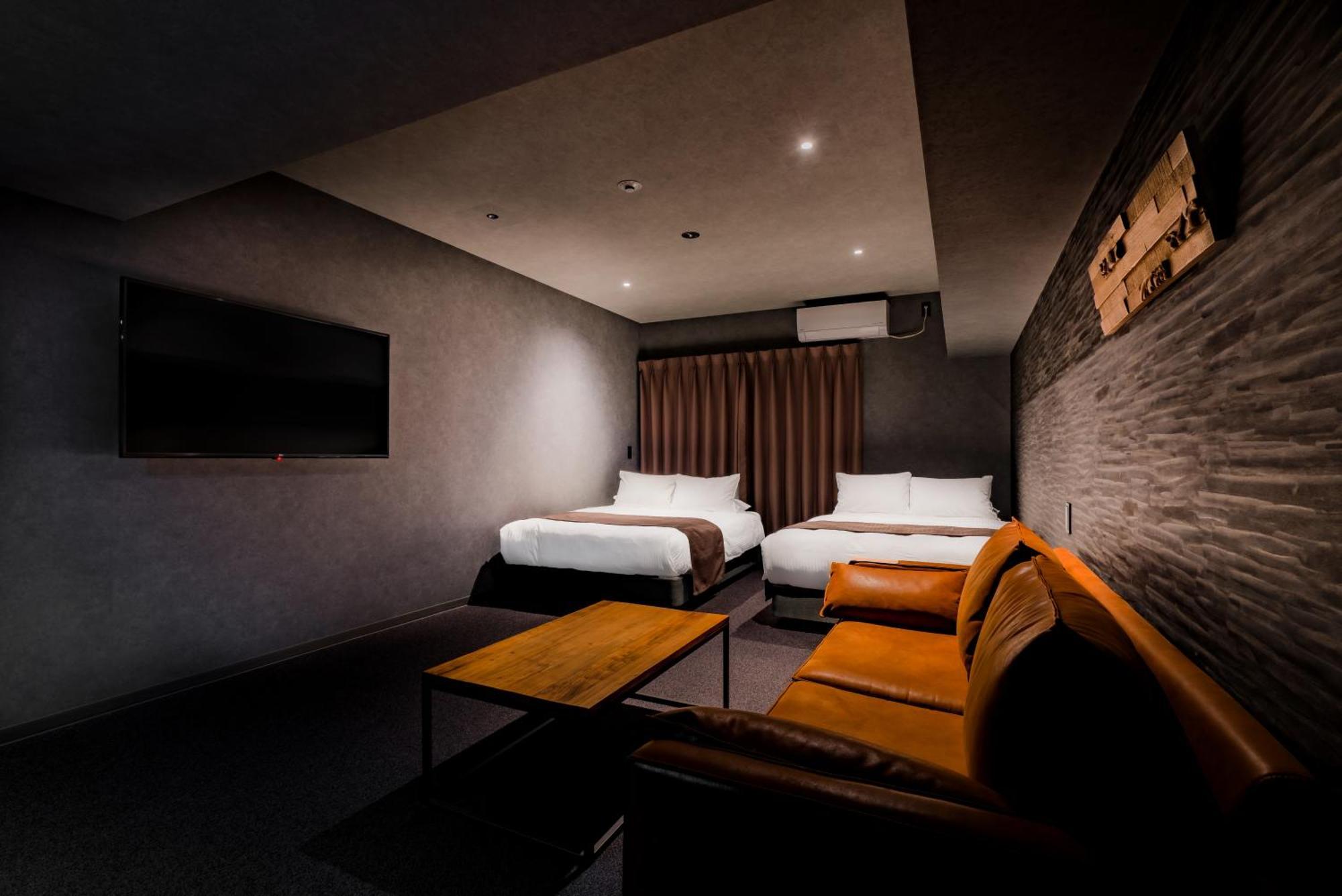 Hotel Randor Namba 4*