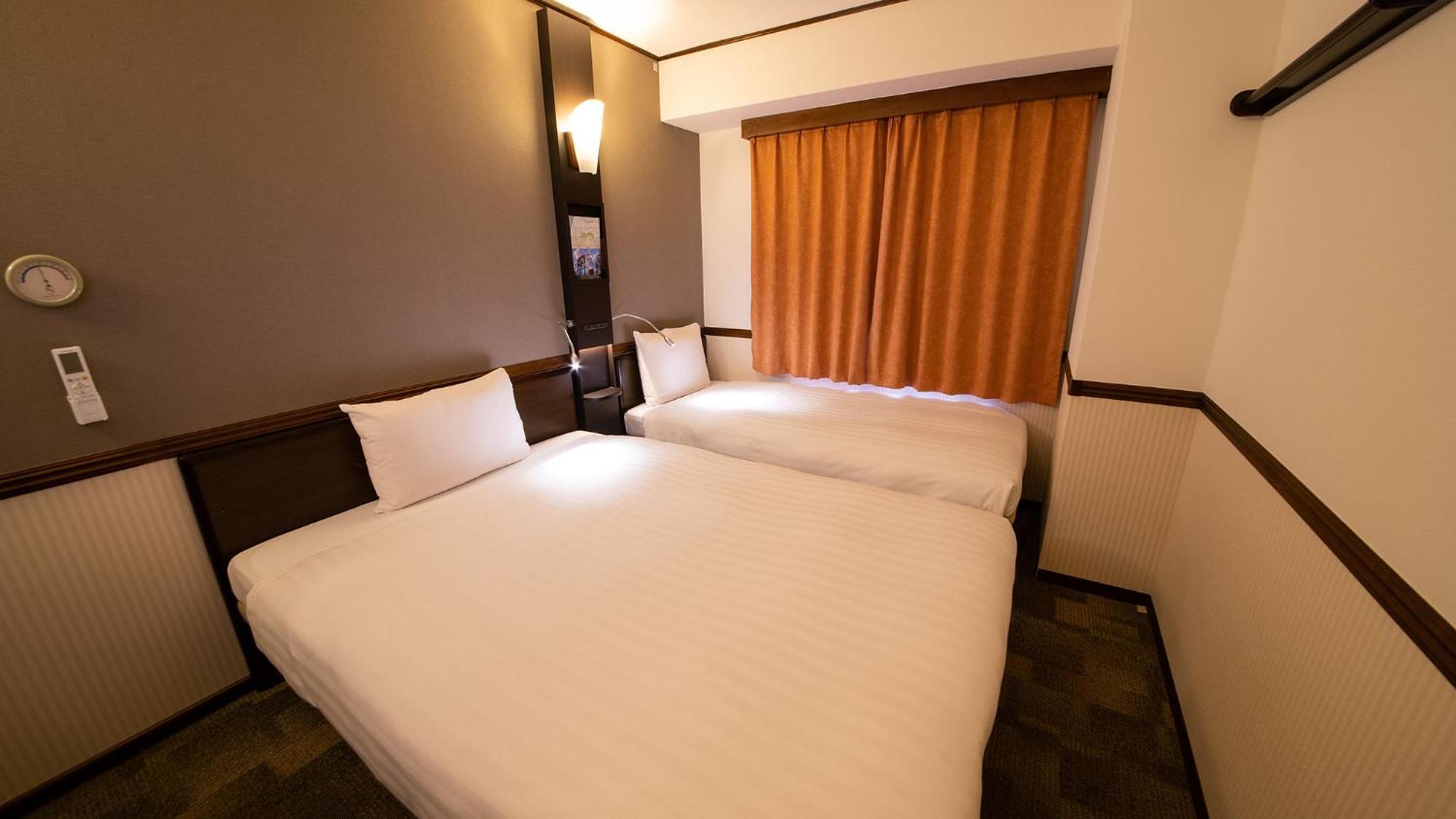 Toyoko Shin-osaka Higashi-mikuni Ekimae Hotel