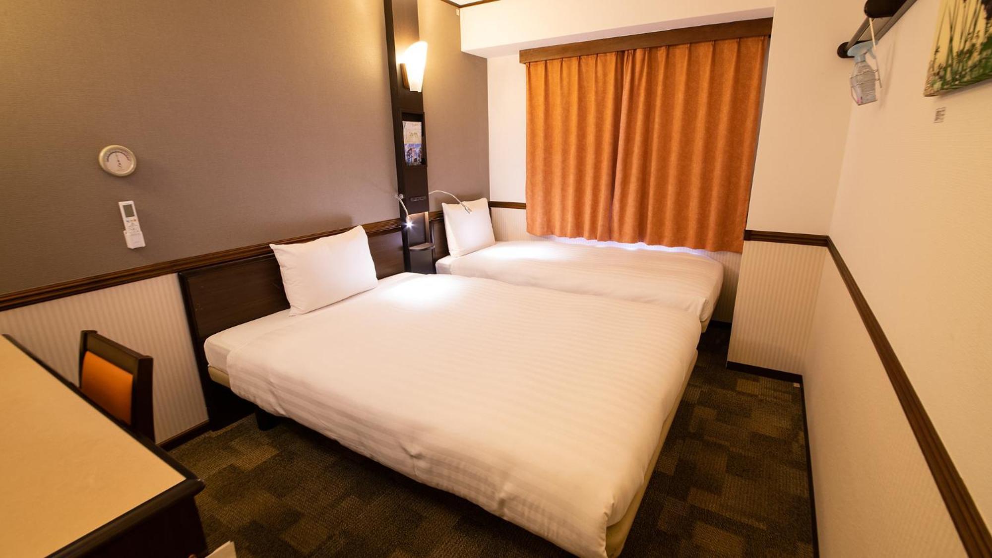 Toyoko Shin-osaka Higashi-mikuni Ekimae Hotel 3*