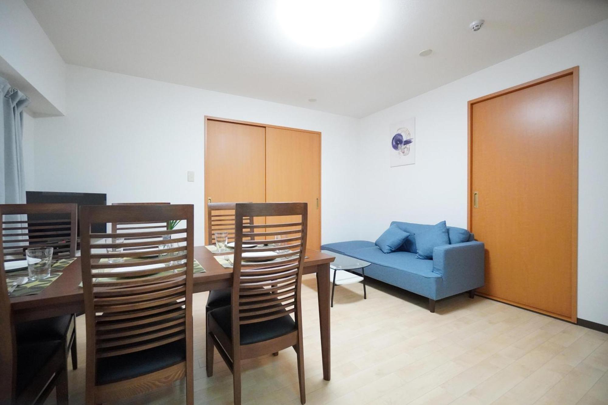 Namba Kuromon House 503 *