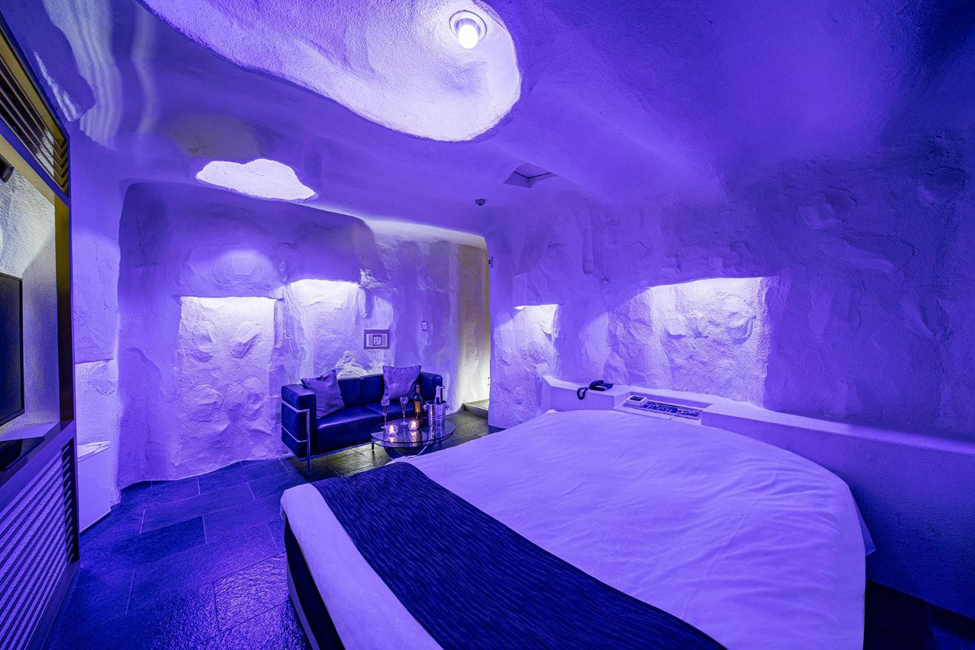Towers - Adult Only - 3*