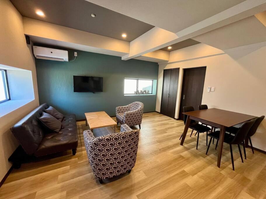 5 Mins Walk From Tengachaya Close To Namba * Osaka