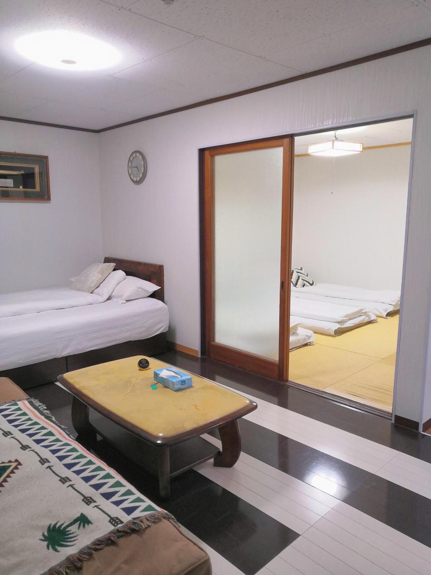 Nippori Nishi-tengachaya Guesthouse西天下茶屋アパートメント Aparthotel