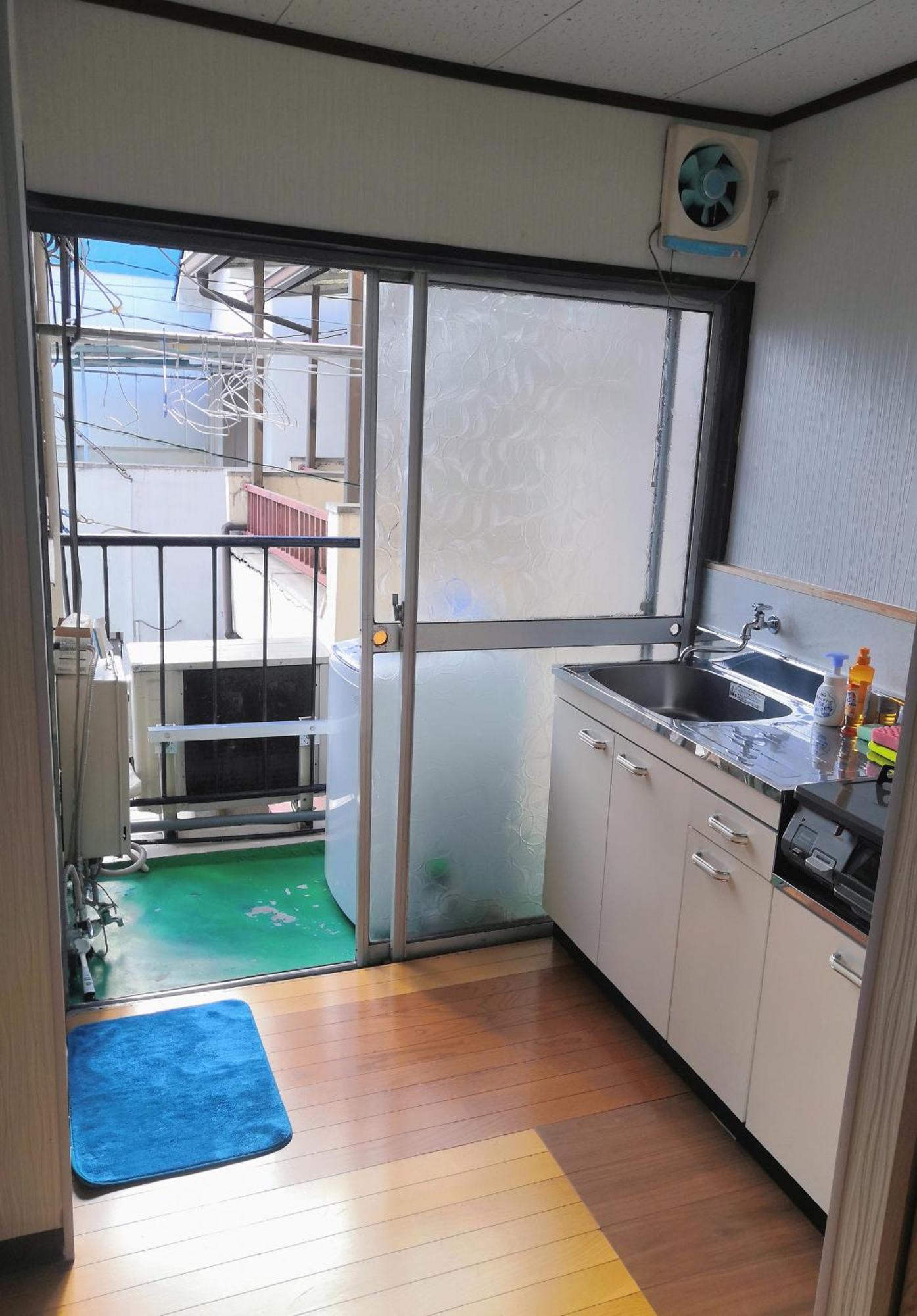Nippori Nishi-tengachaya Guesthouse西天下茶屋アパートメント *