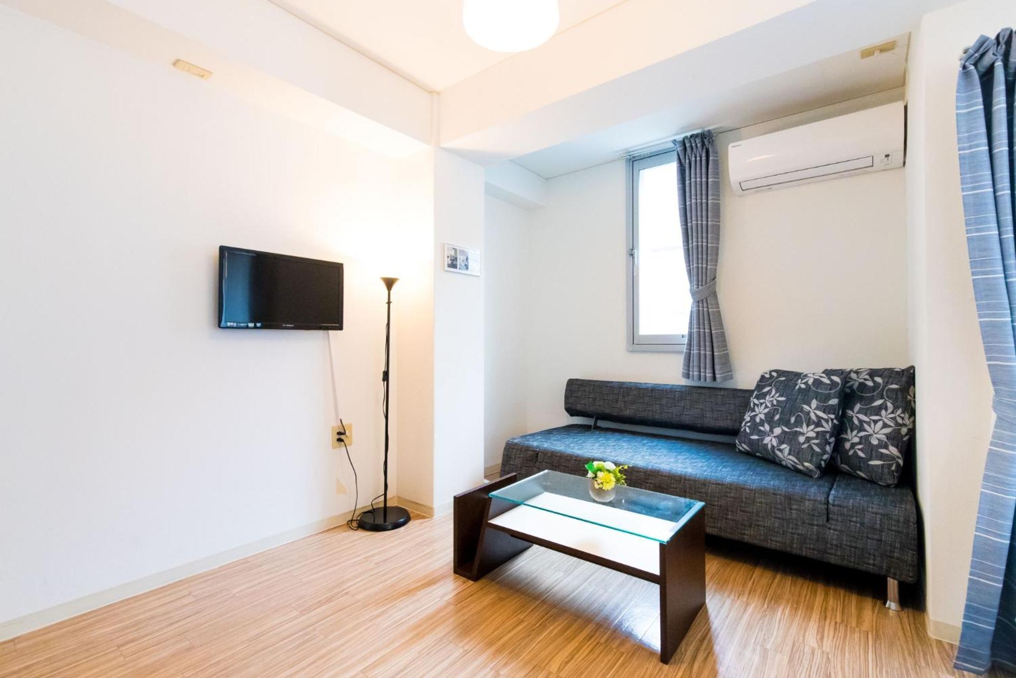 Apartment Sakura House Namba B Osaka