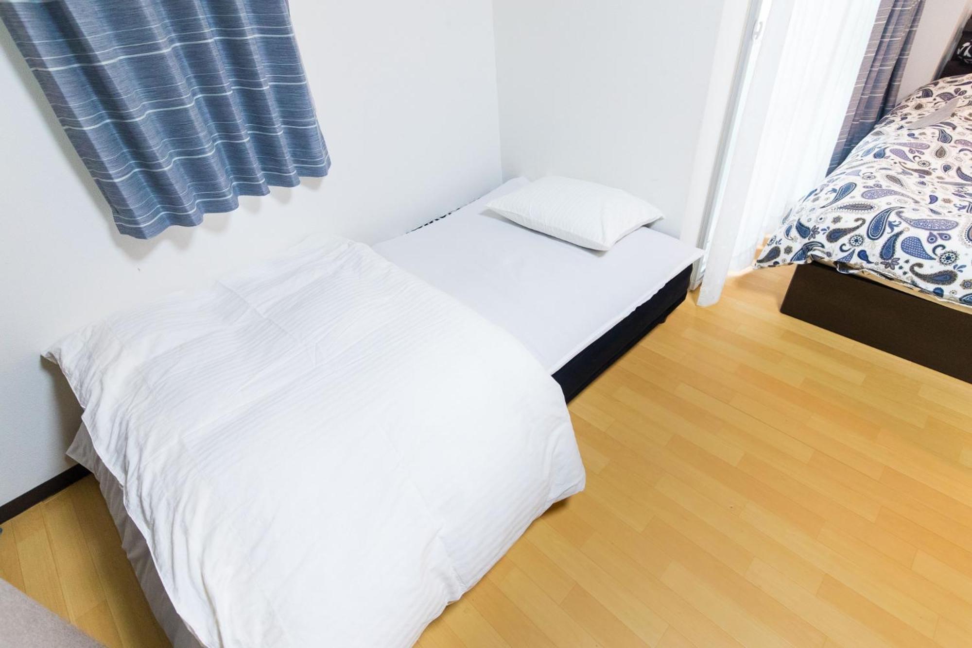 Apartment Sakura House Namba B