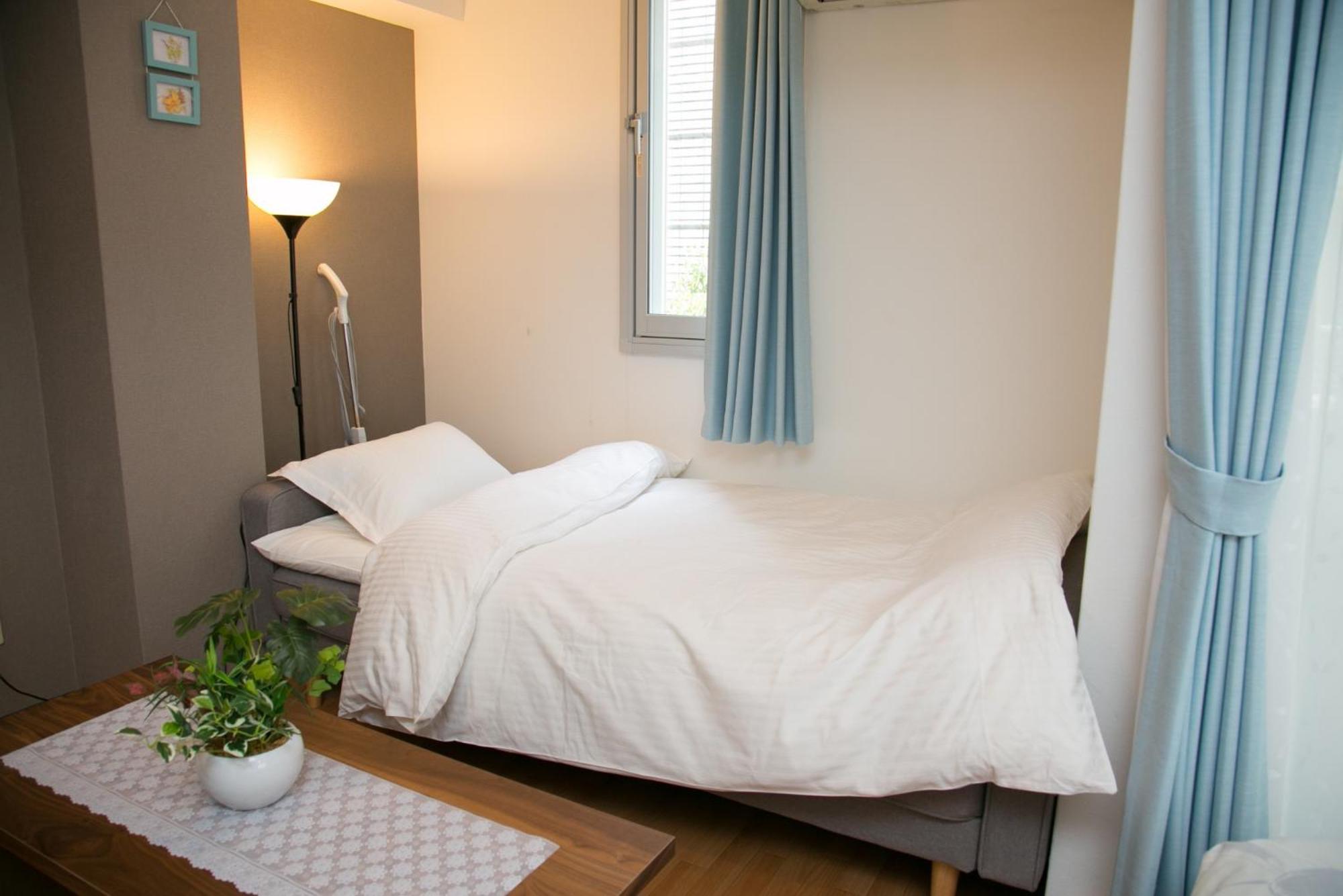 Apartment Sakura House Namba B