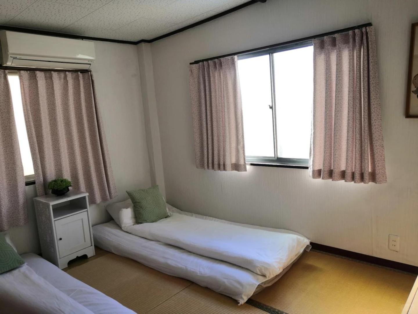 Nippori Nishi-tengachaya Guesthouse西天下茶屋アパートメント Aparthotel Osaka
