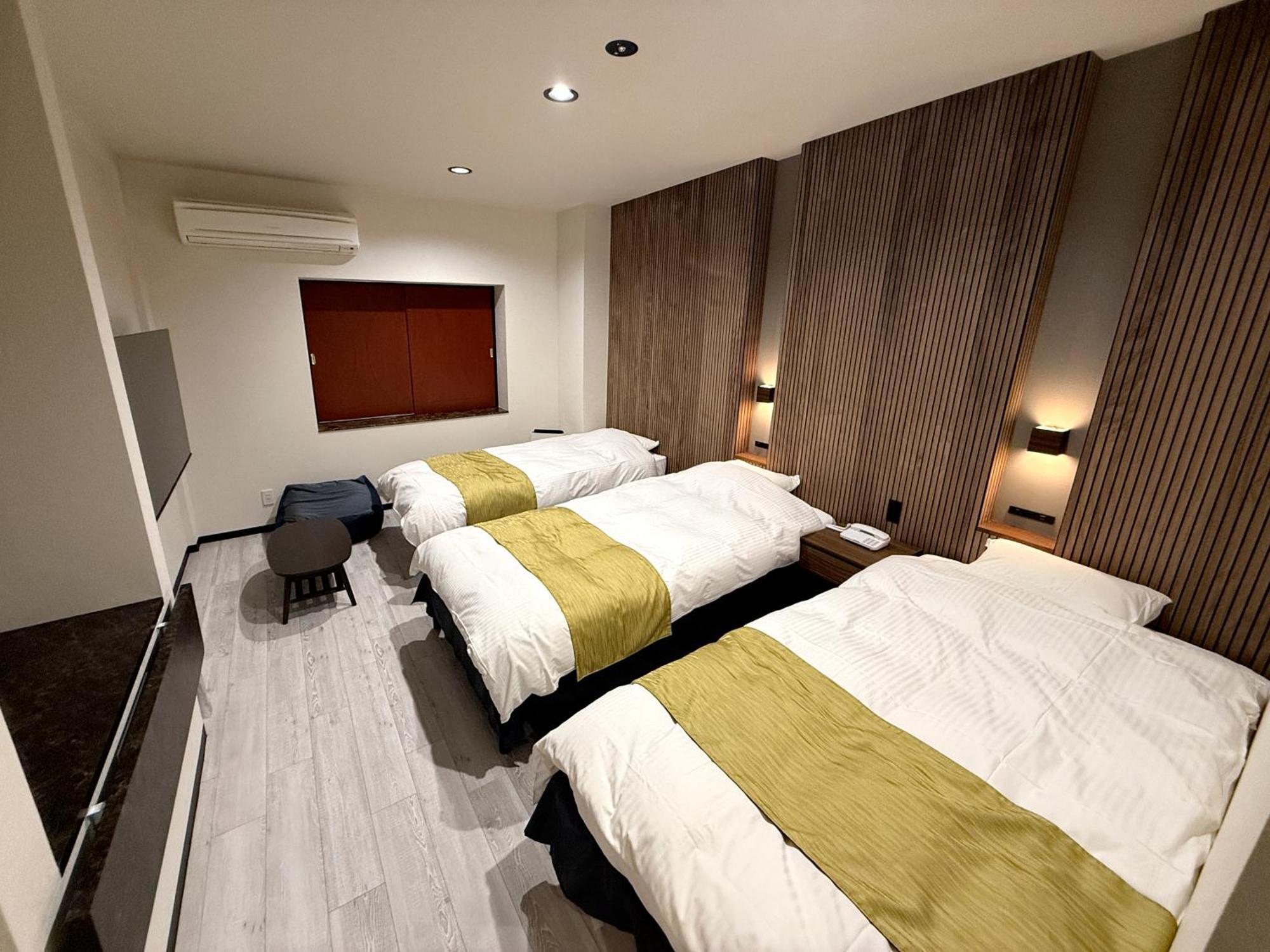 Love hotel Hyper (adults Only)