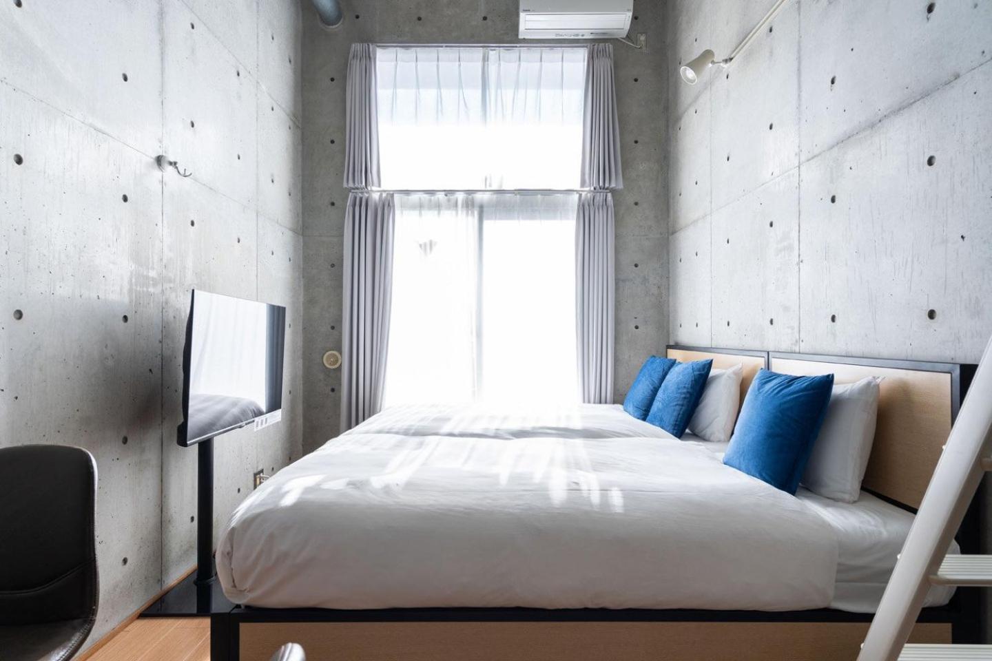 Apartment Sleaze Castle Osaka