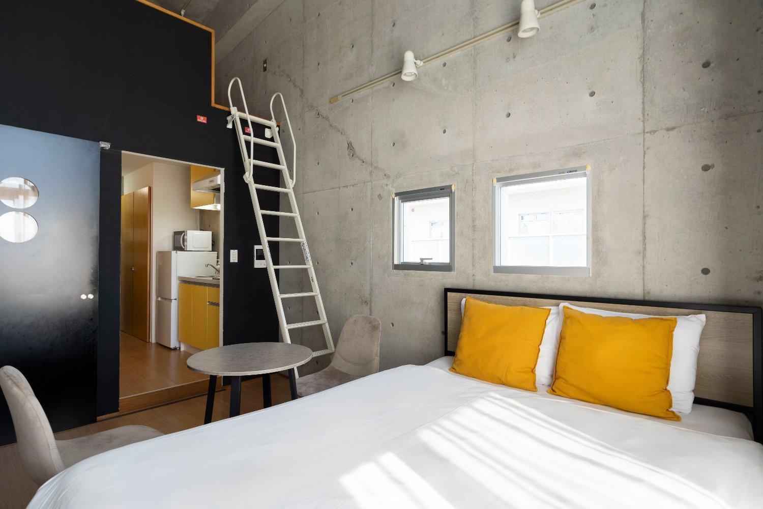 Sleaze Castle Apartment Osaka