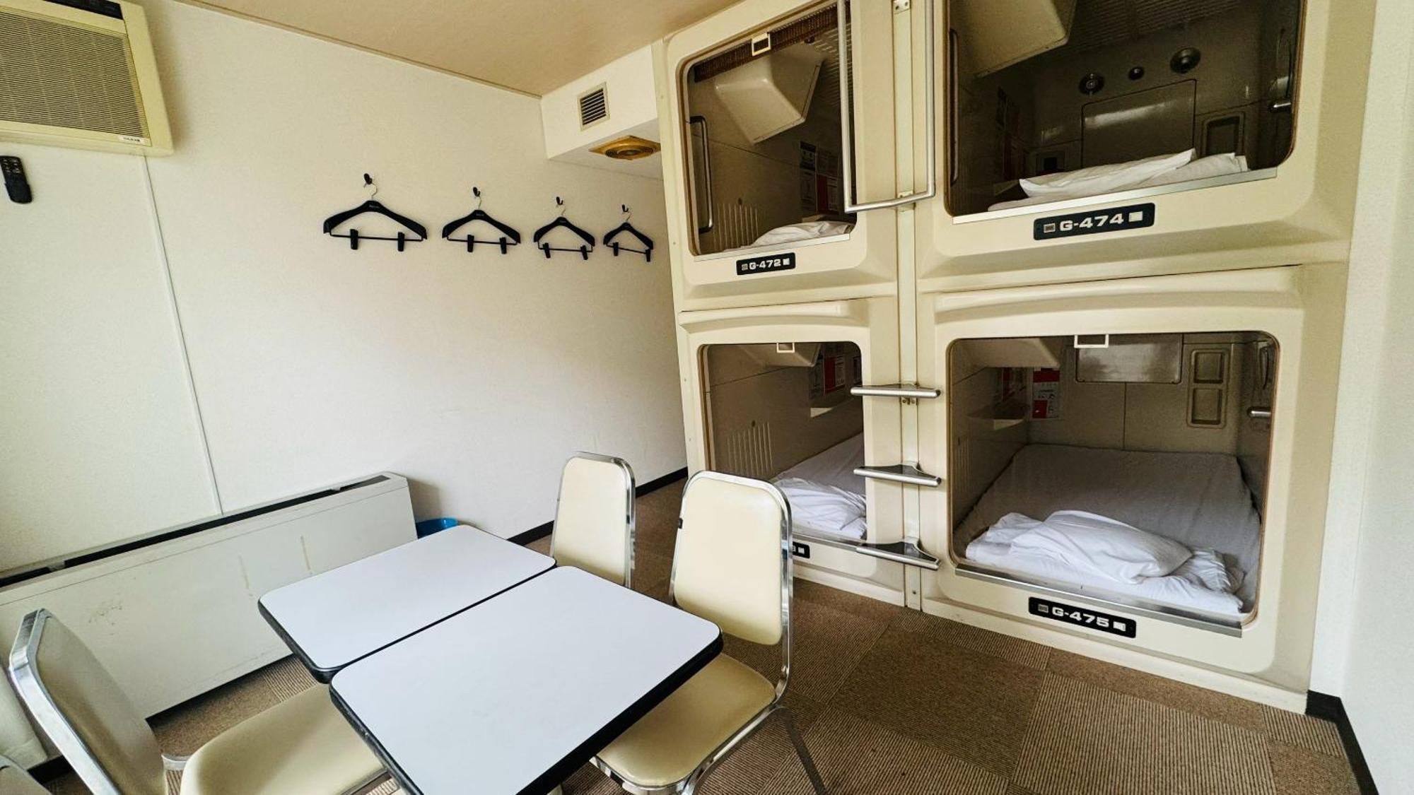 Capsule Asahi Plaza Shinsaibashi - Men's Only Capsule hotel Osaka
