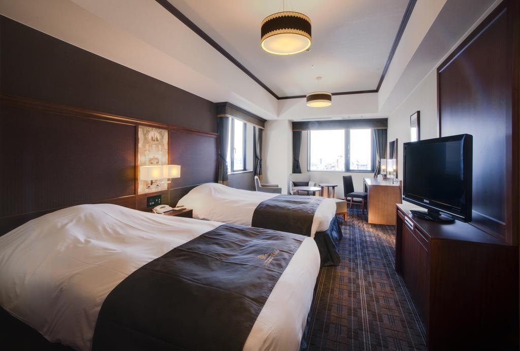 Monterey Grasmere Hotel 4*