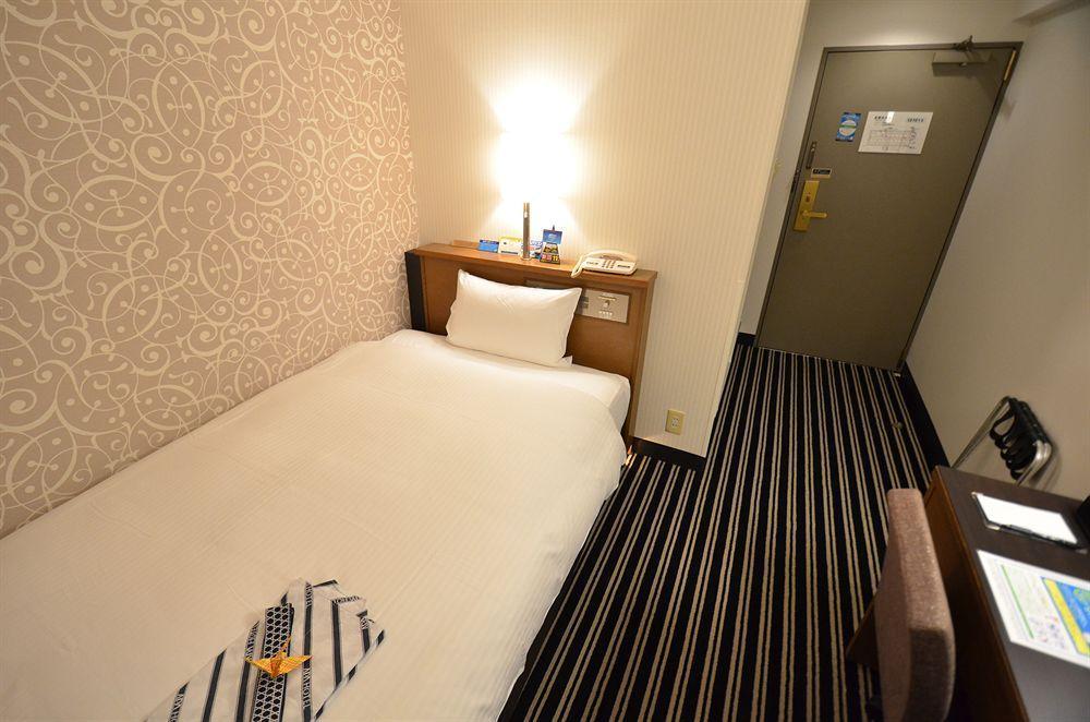 Apa Tanimachi 4chome Ekimae Kita Hotel 3*