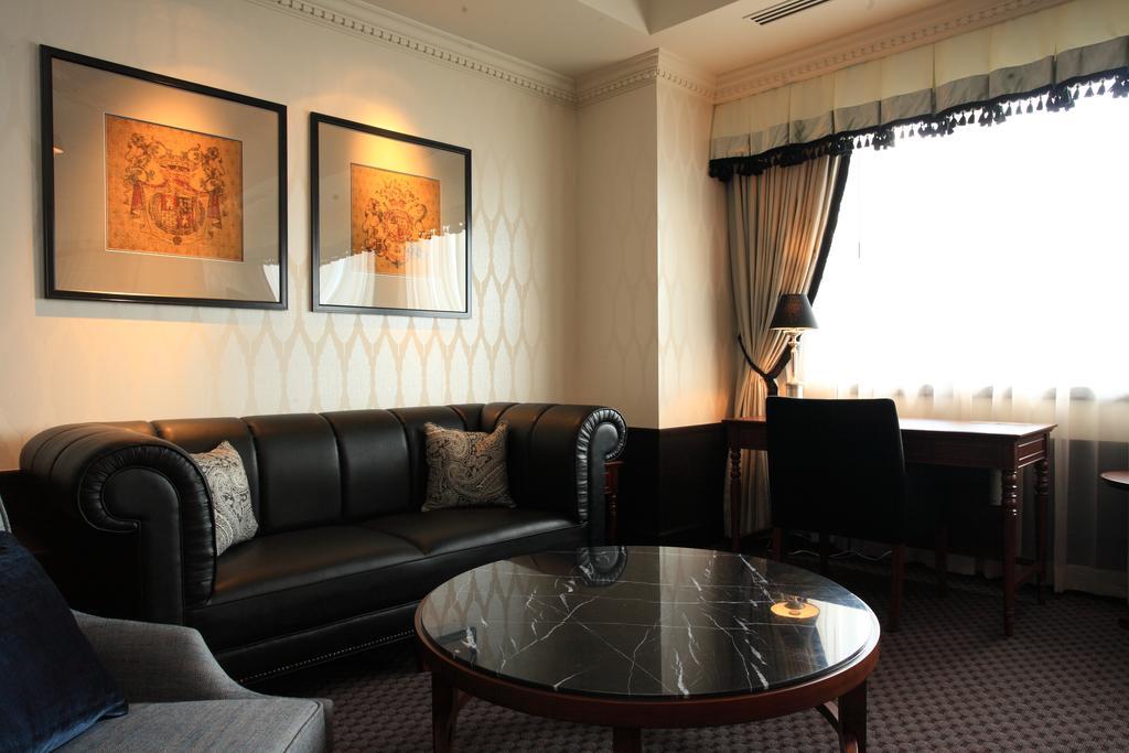 Monterey Grasmere Hotel Osaka