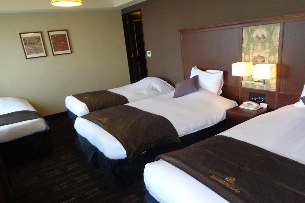Monterey Grasmere Hotel 4*