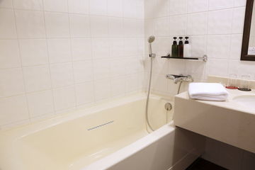 Moxy Honmachi By Marriott 4*