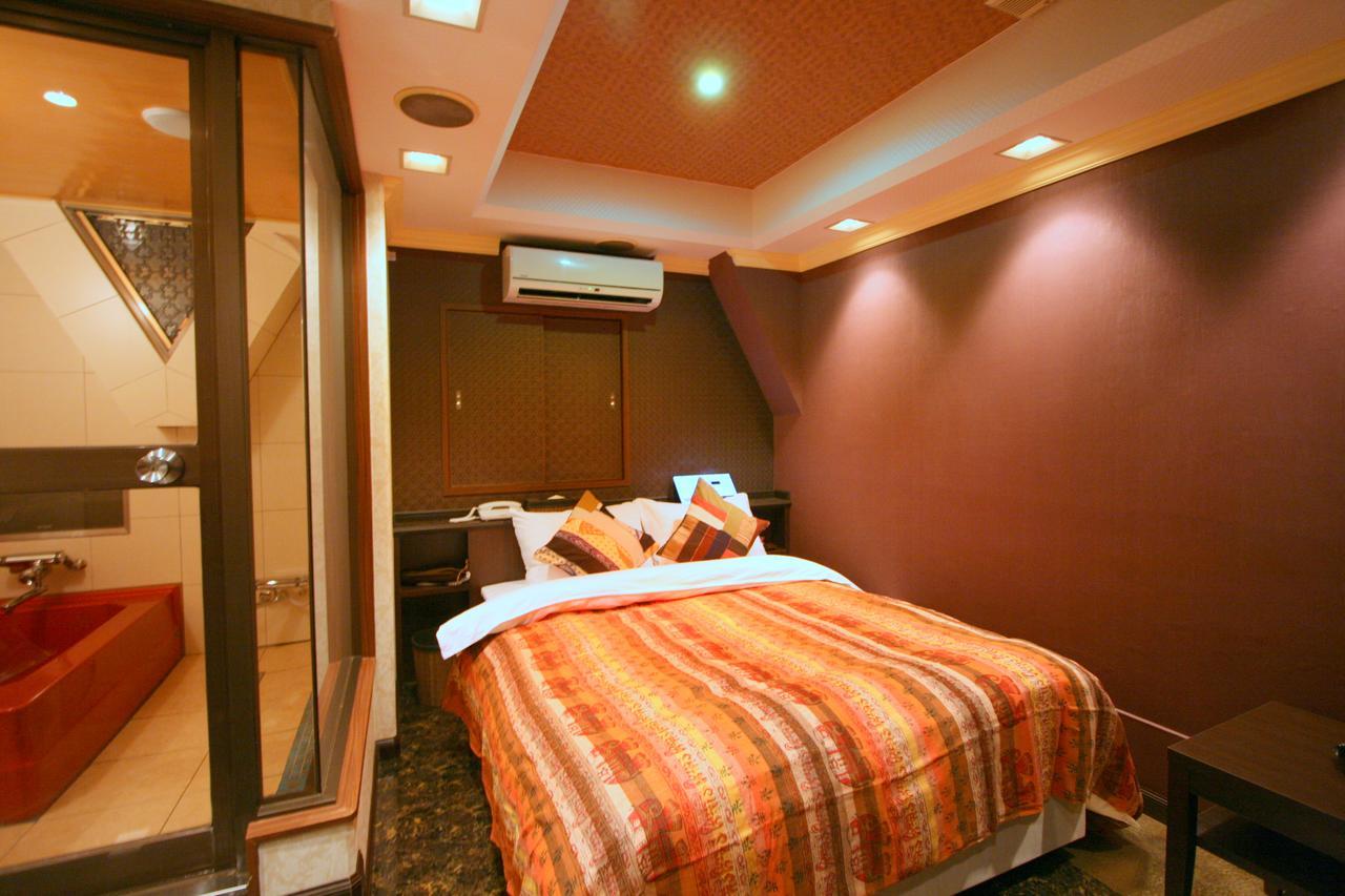 Love hotel Celavie Osakajokitazume (adults Only)