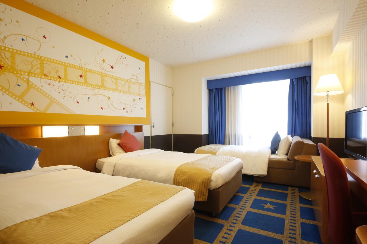 Keihan Universal 4*