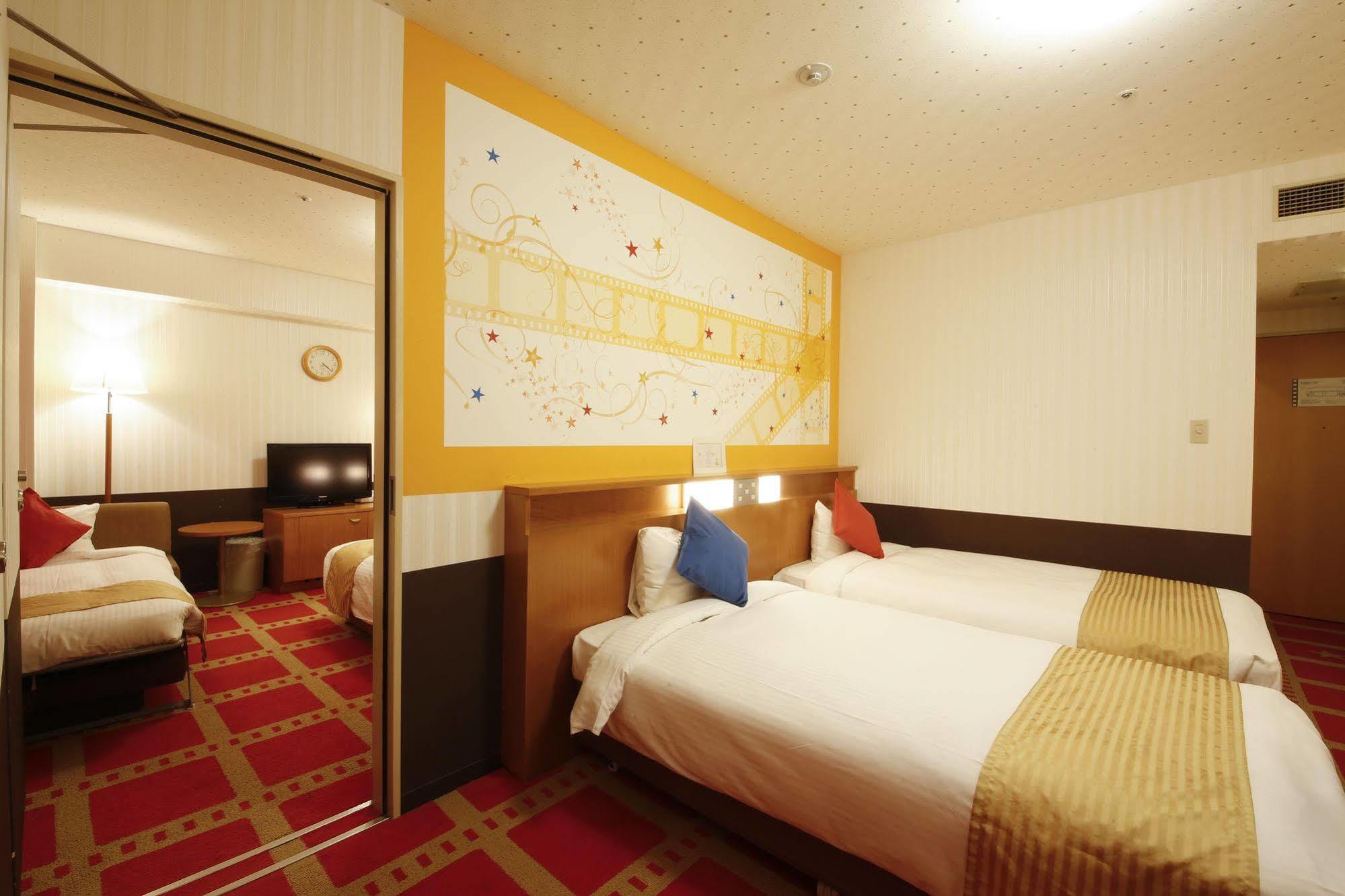 Keihan Universal Hotel 4*