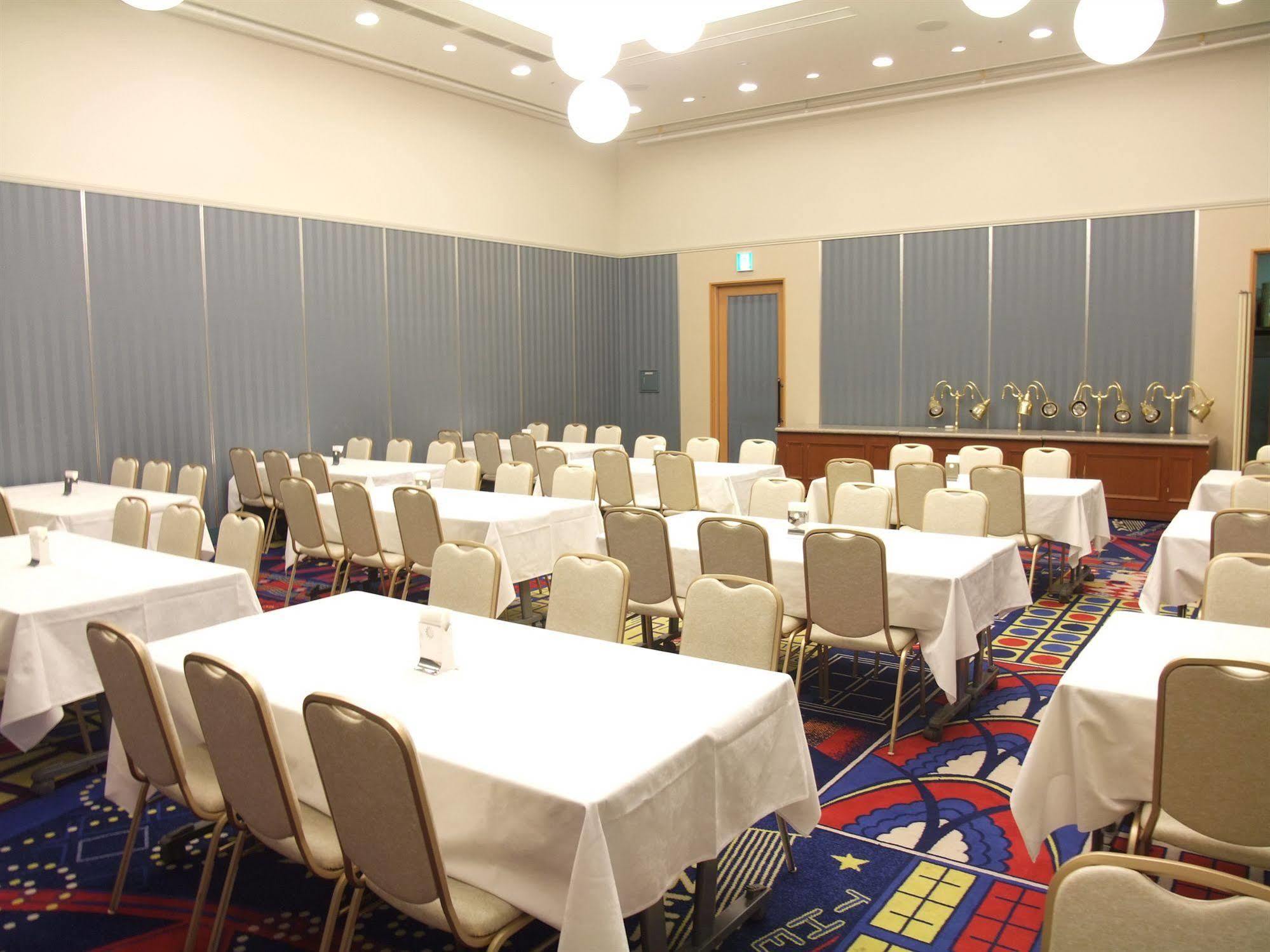 Hotel Keihan Universal 4*