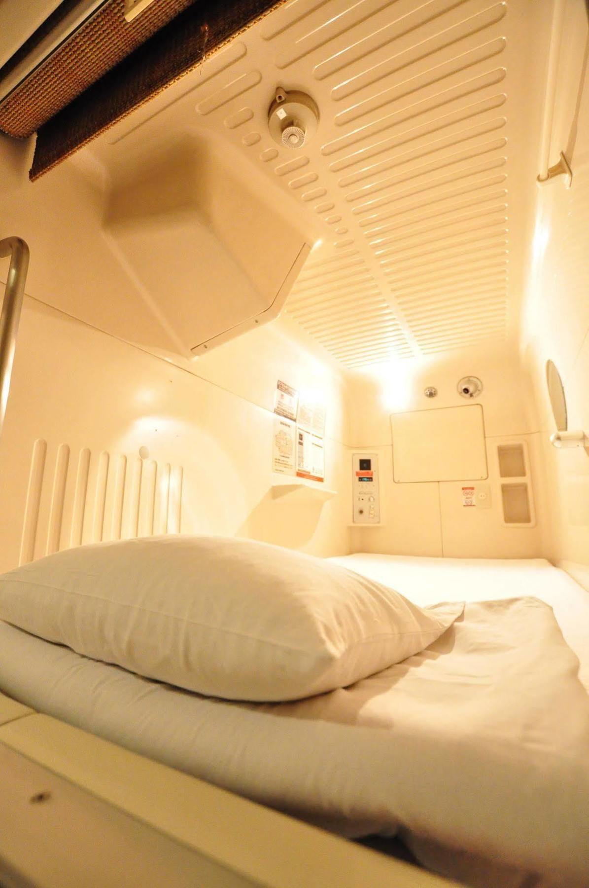 Capsule hotel Capsule Asahi Plaza Shinsaibashi Osaka