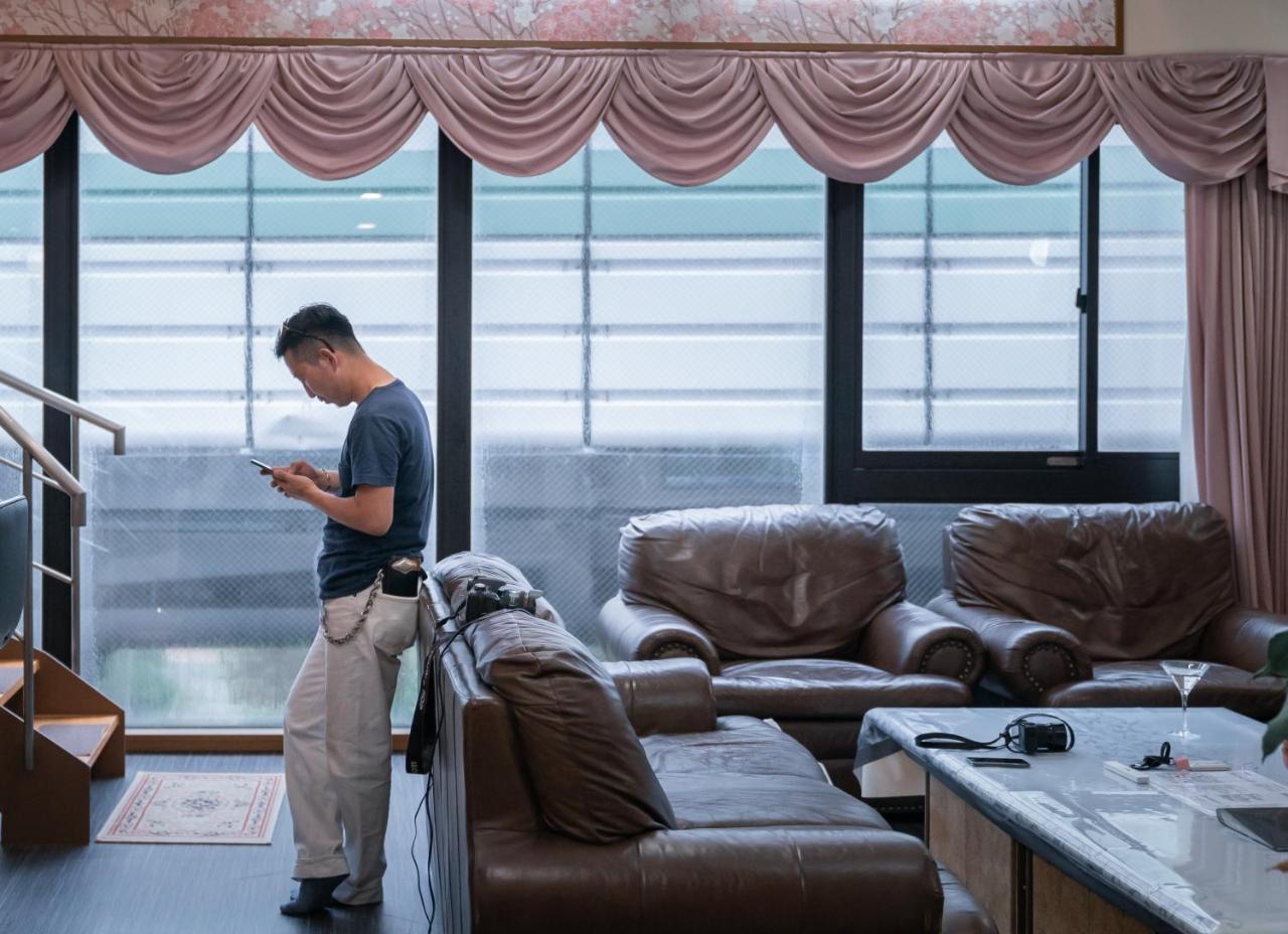 Apartment Ai Shang Theme