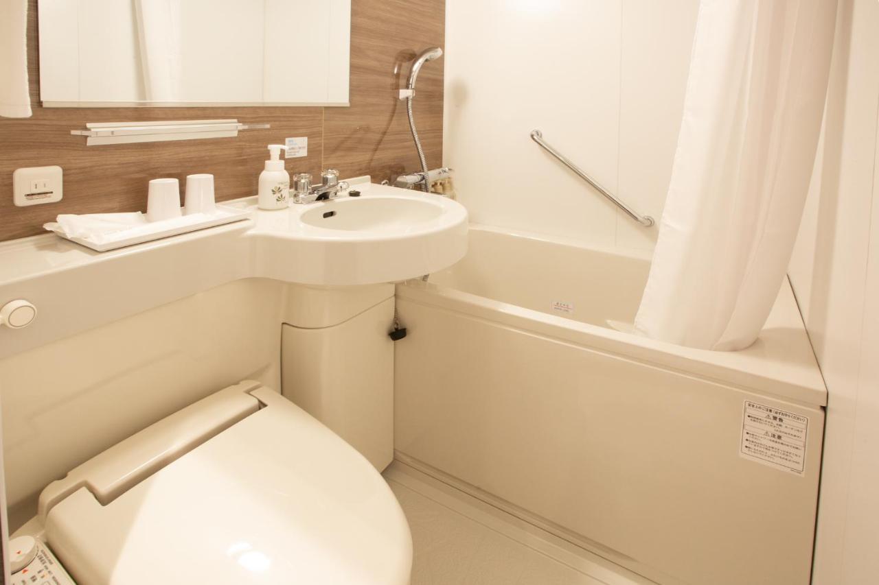 Kuretake Midousuji Hommachi Hotel 3*