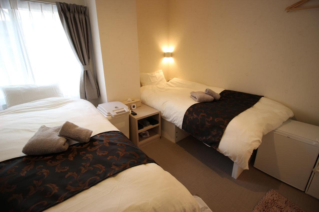 Namba West Saika Apartment *
