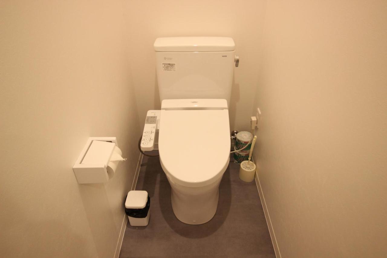 Namba West Saika Apartment *