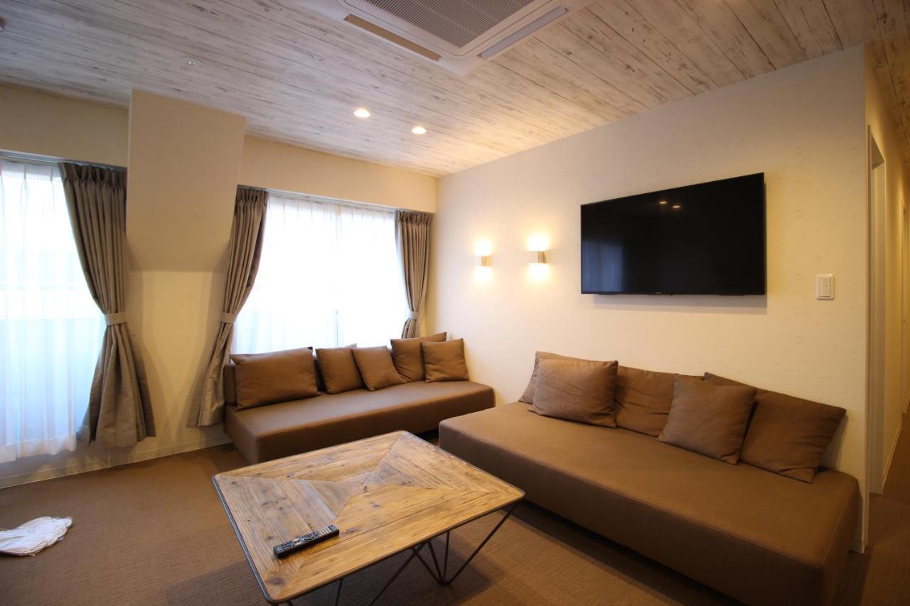 Namba West Saika Apartment *
