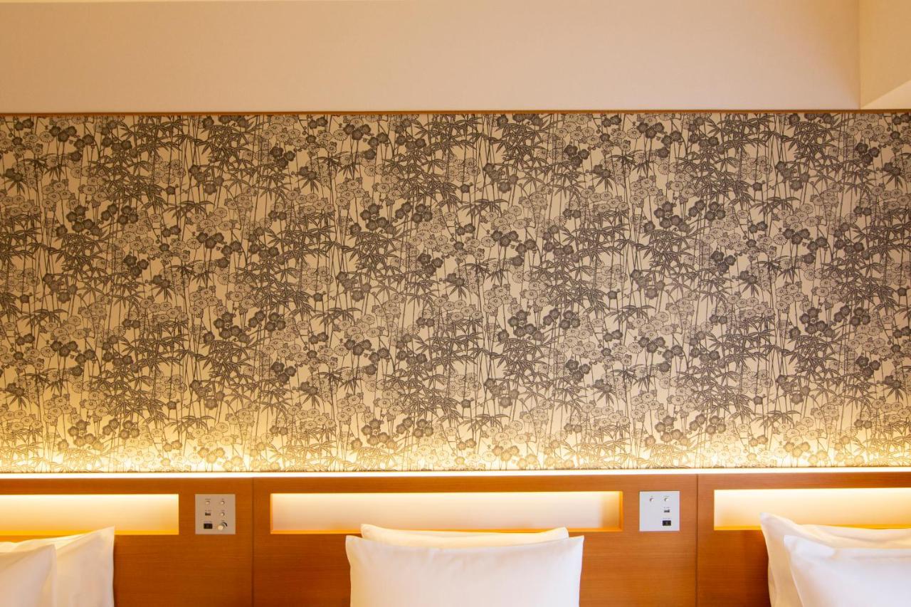 Karaksa Grande Shin-osaka Tower Hotel 4*