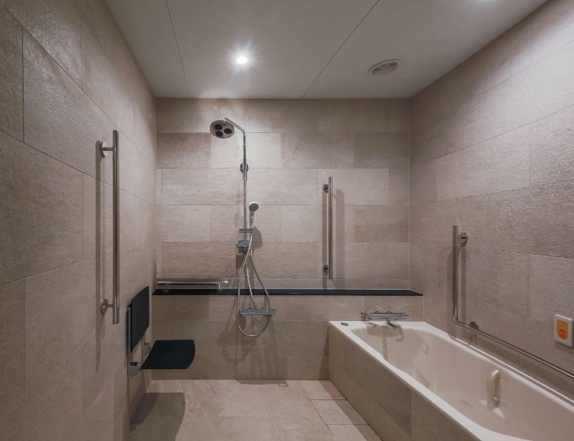 Kkr Hotel 4*