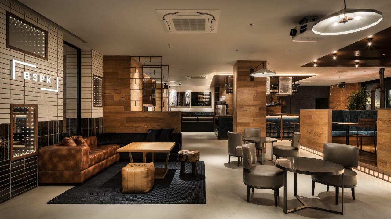 Bespoke Shinsaibashi 3*