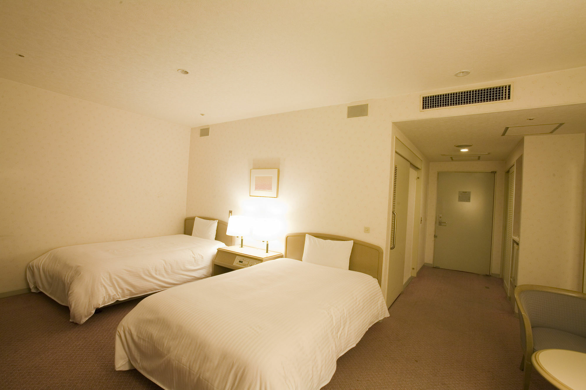 Kkr Hotel 4*