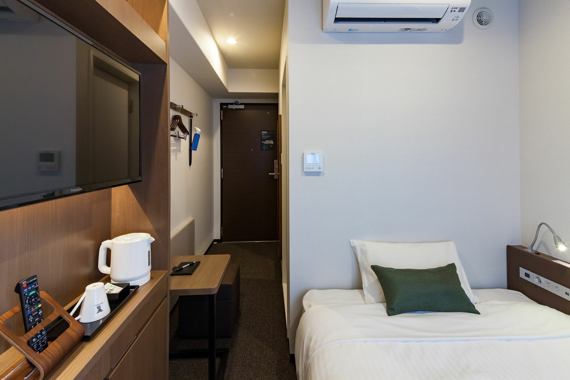 Y's Shin Hotel