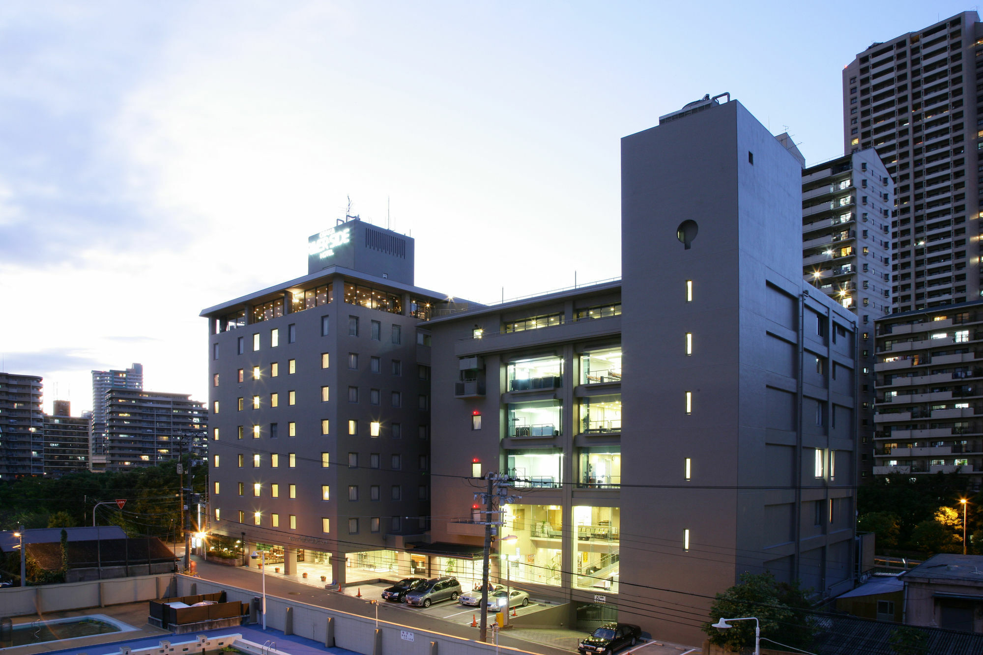 Riverside Hotel 4*