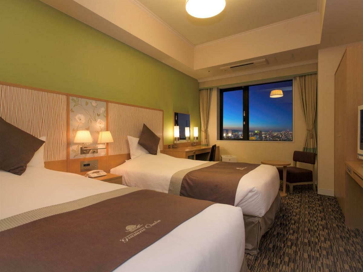 Monterey Grasmere Hotel