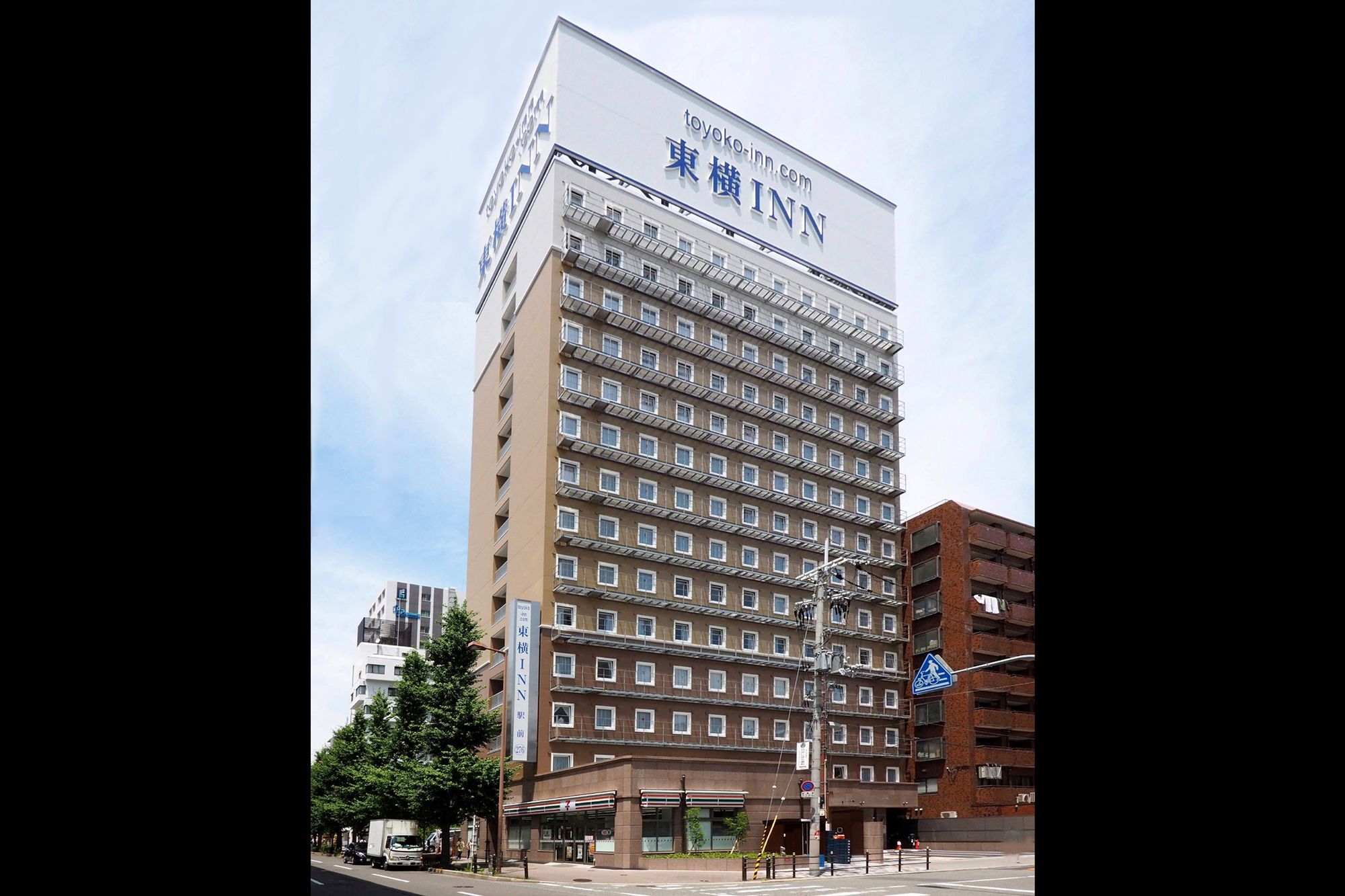 Hotel Toyoko Shin-osaka Higashi-mikuni Ekimae